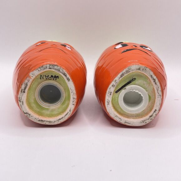Vintage Anthropomorphic Carrot Salt & Peppers Shakers Set JAPAN Sad Face Orange - Picture 6 of 8